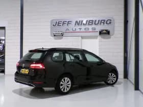 Volkswagen Golf thumbnail 6
