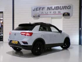 Volkswagen T-Roc thumbnail 8