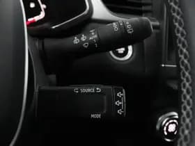 Renault Captur thumbnail 16