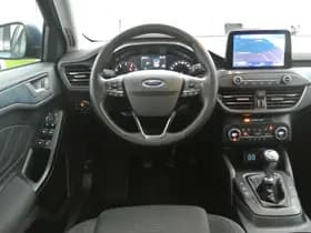 Ford Focus thumbnail 3