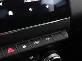Renault Clio thumbnail 30