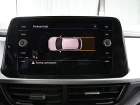 Volkswagen T-Roc thumbnail 16