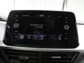 Volkswagen T-Roc thumbnail 17
