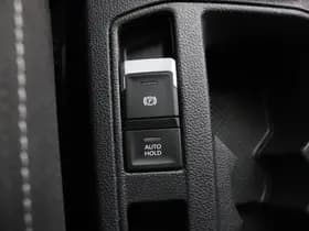 Volkswagen T-Roc thumbnail 24