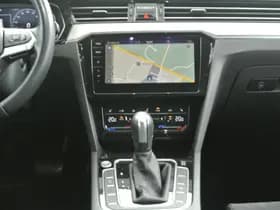 Volkswagen Passat thumbnail 22