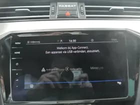 Volkswagen Passat thumbnail 27
