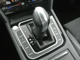 Volkswagen Passat thumbnail 32
