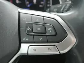 Volkswagen Passat thumbnail 35