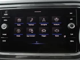 Volkswagen T-Roc thumbnail 16