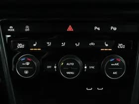 Volkswagen T-Roc thumbnail 22