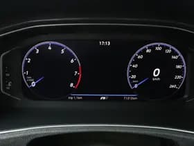 Volkswagen T-Roc thumbnail 4