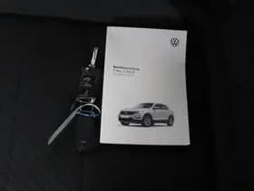 Volkswagen T-Roc thumbnail 32