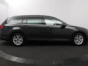 Volkswagen Passat thumbnail 14