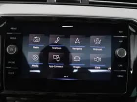 Volkswagen Passat thumbnail 15