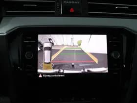 Volkswagen Passat thumbnail 17