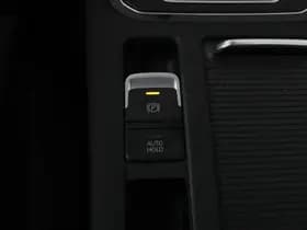 Volkswagen Passat thumbnail 23