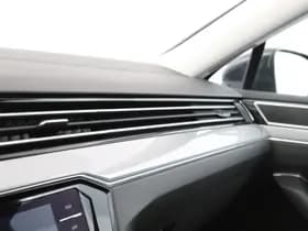Volkswagen Passat thumbnail 10