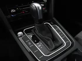 Volkswagen Passat thumbnail 22