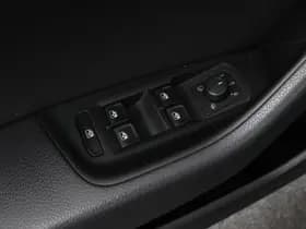 Volkswagen Passat thumbnail 25