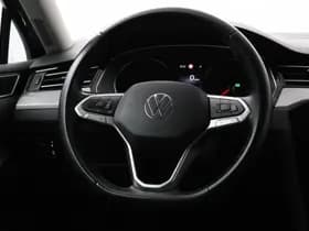 Volkswagen Passat thumbnail 27