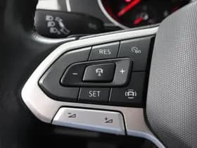 Volkswagen Passat thumbnail 28