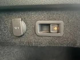 Volkswagen Passat thumbnail 34