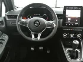 Renault Clio thumbnail 3