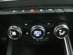 Renault Clio thumbnail 25