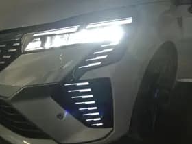 Renault Clio thumbnail 41