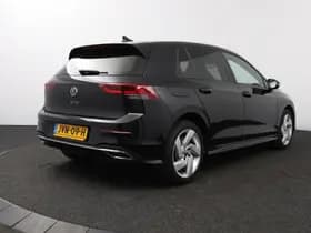 Volkswagen Golf thumbnail 2