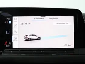 Volkswagen Golf thumbnail 24