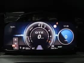Volkswagen Golf thumbnail 4