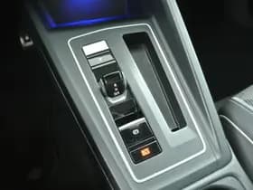 Volkswagen Golf thumbnail 26