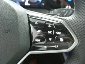 Volkswagen Golf thumbnail 29