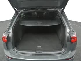 Volkswagen Golf thumbnail 44