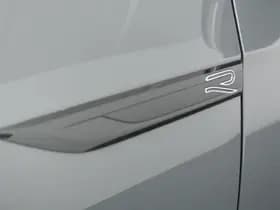 Volkswagen Golf thumbnail 48