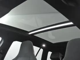 Volkswagen Golf thumbnail 8