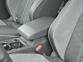 Volkswagen Golf thumbnail 10