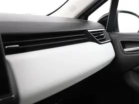 Renault Clio thumbnail 11