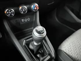 Renault Clio thumbnail 19