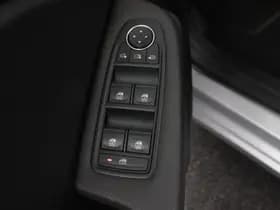 Renault Clio thumbnail 31