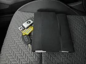 Renault Clio thumbnail 9