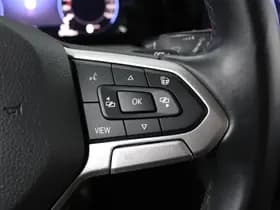 Volkswagen Golf thumbnail 37
