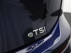 Volkswagen Golf thumbnail 48