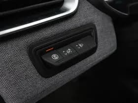 Renault Clio thumbnail 30