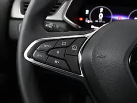 Renault Captur thumbnail 31