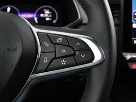 Renault Captur thumbnail 32