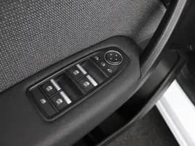 Renault Captur thumbnail 36