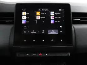 Renault Clio thumbnail 24