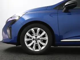 Renault Clio thumbnail 31